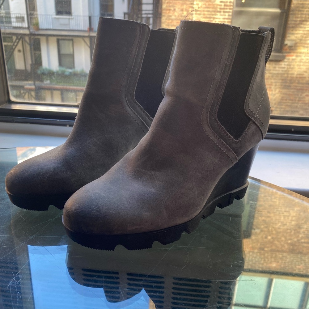 SOREL Women's Gray Ankle Booties - waterproof!